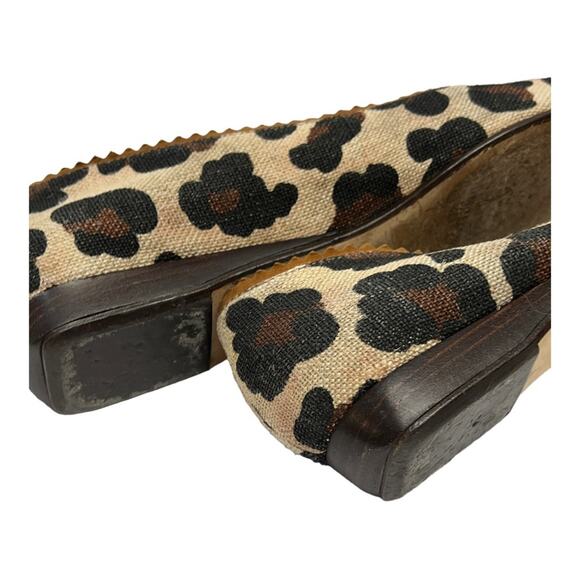 Stuart Weitzman Brown and Black Flats - Picture 9 of 11